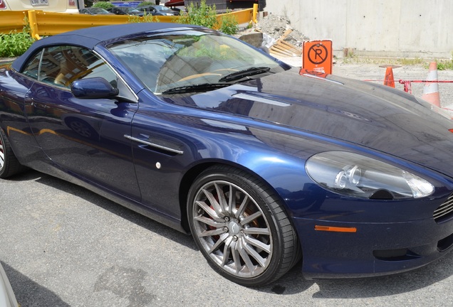 Aston Martin DB9 Volante