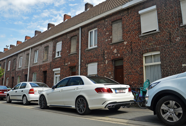 Mercedes-Benz E 63 AMG S W212