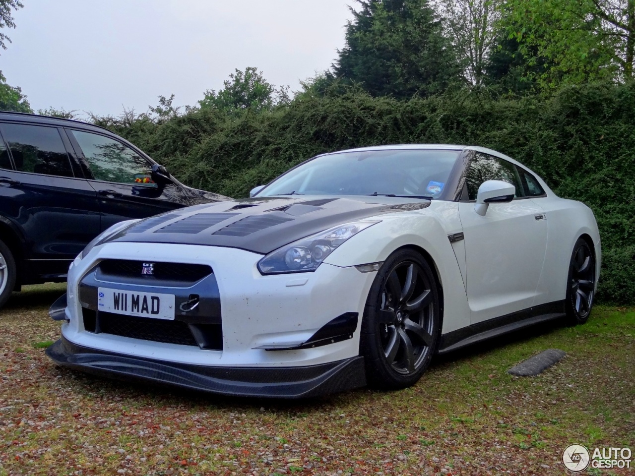 Nissan GT-R