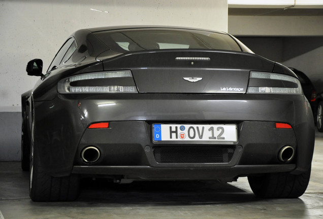 Aston Martin V12 Vantage