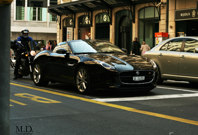 Jaguar F-TYPE S Convertible