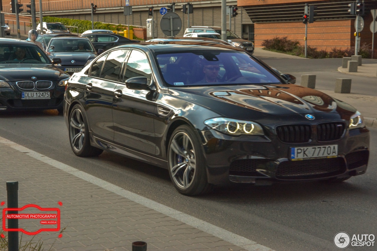 BMW M5 F10 2011