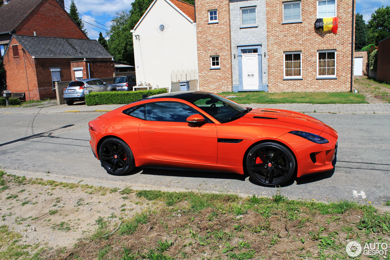 Jaguar F-TYPE R Coupé