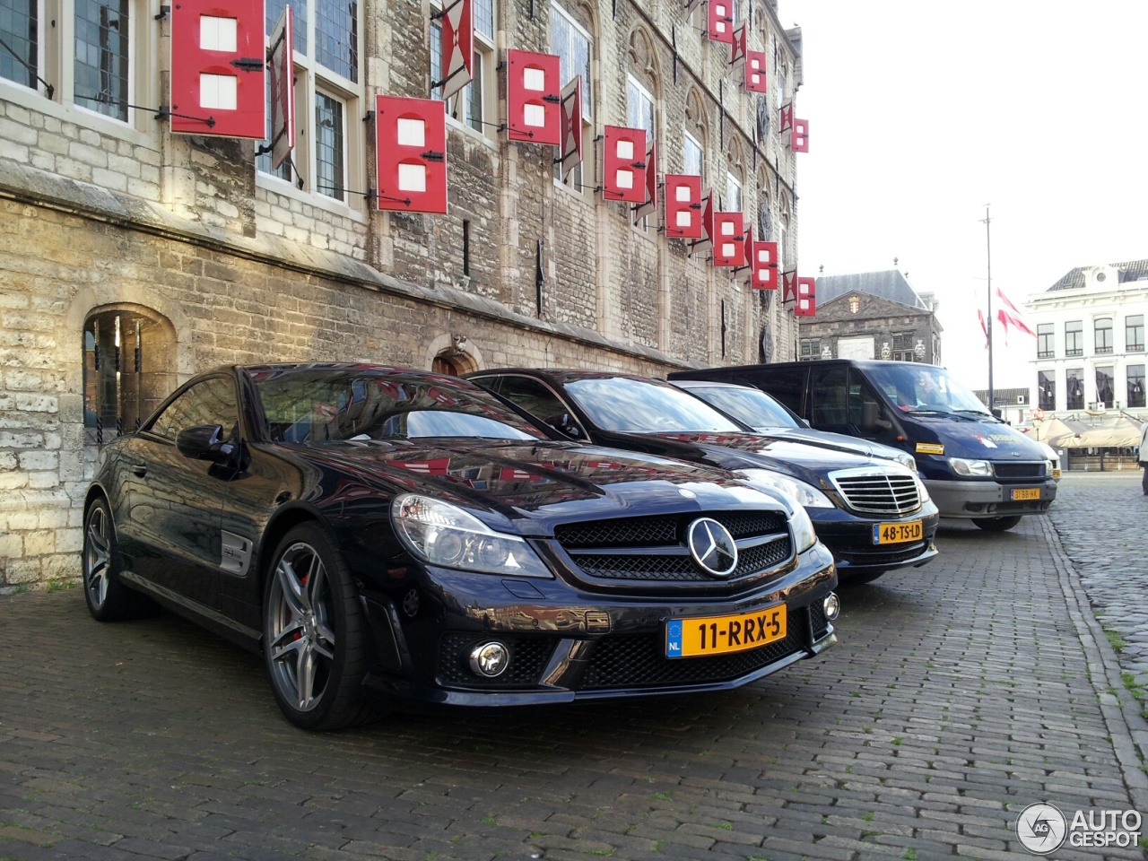 Mercedes-Benz SL 63 AMG