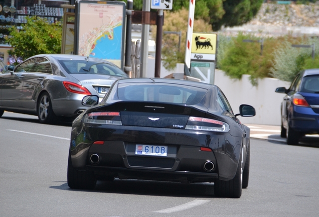 Aston Martin V8 Vantage 2012