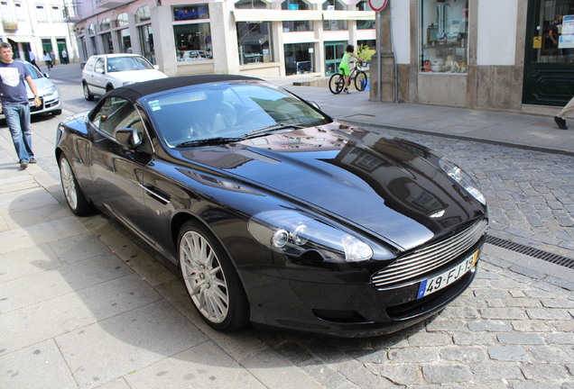 Aston Martin DB9 Volante