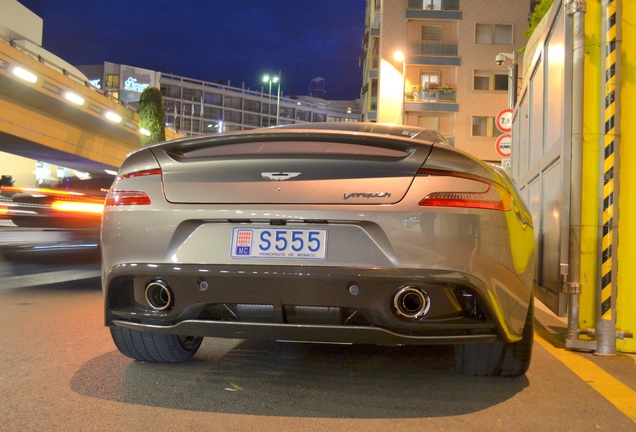 Aston Martin Vanquish 2013