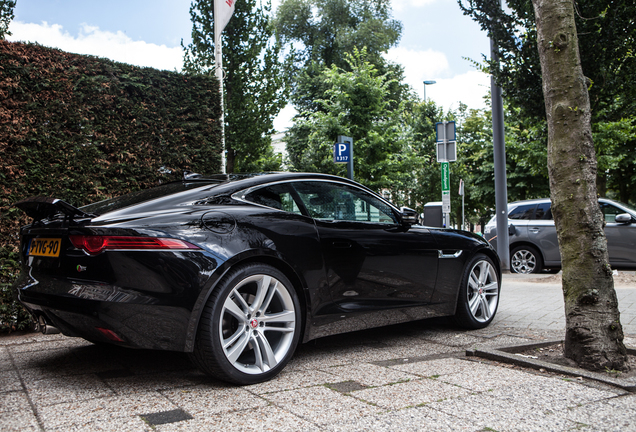 Jaguar F-TYPE S Coupé