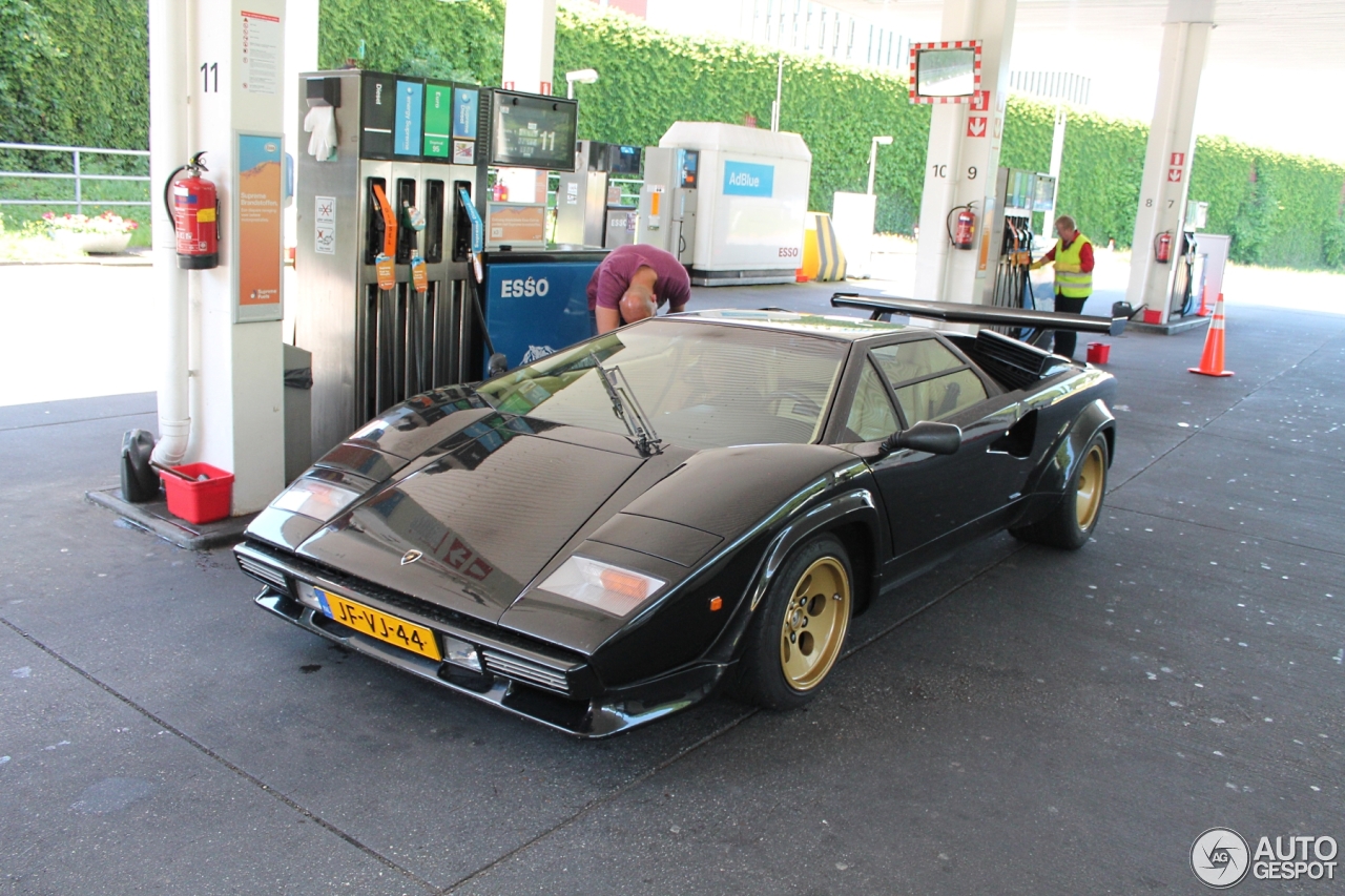 Lamborghini Countach LP500 S