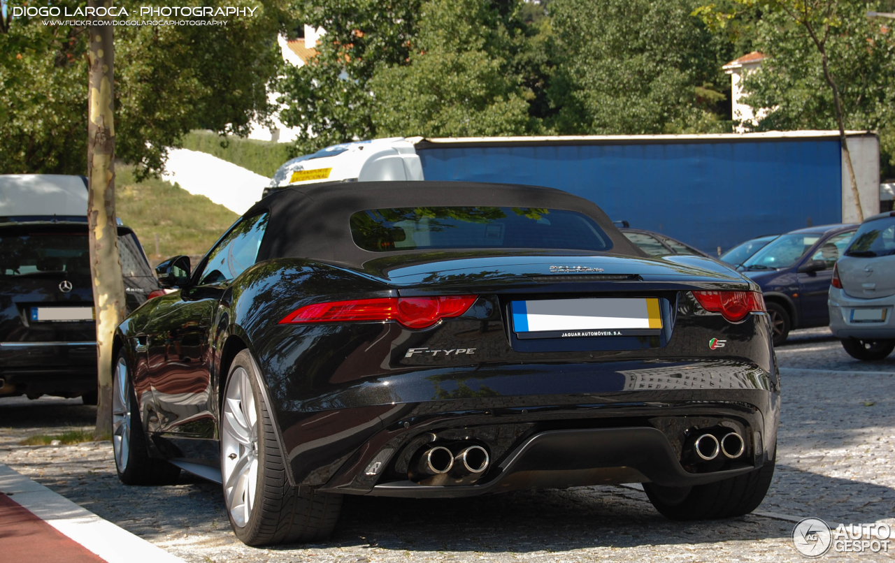 Jaguar F-TYPE S V8 Convertible