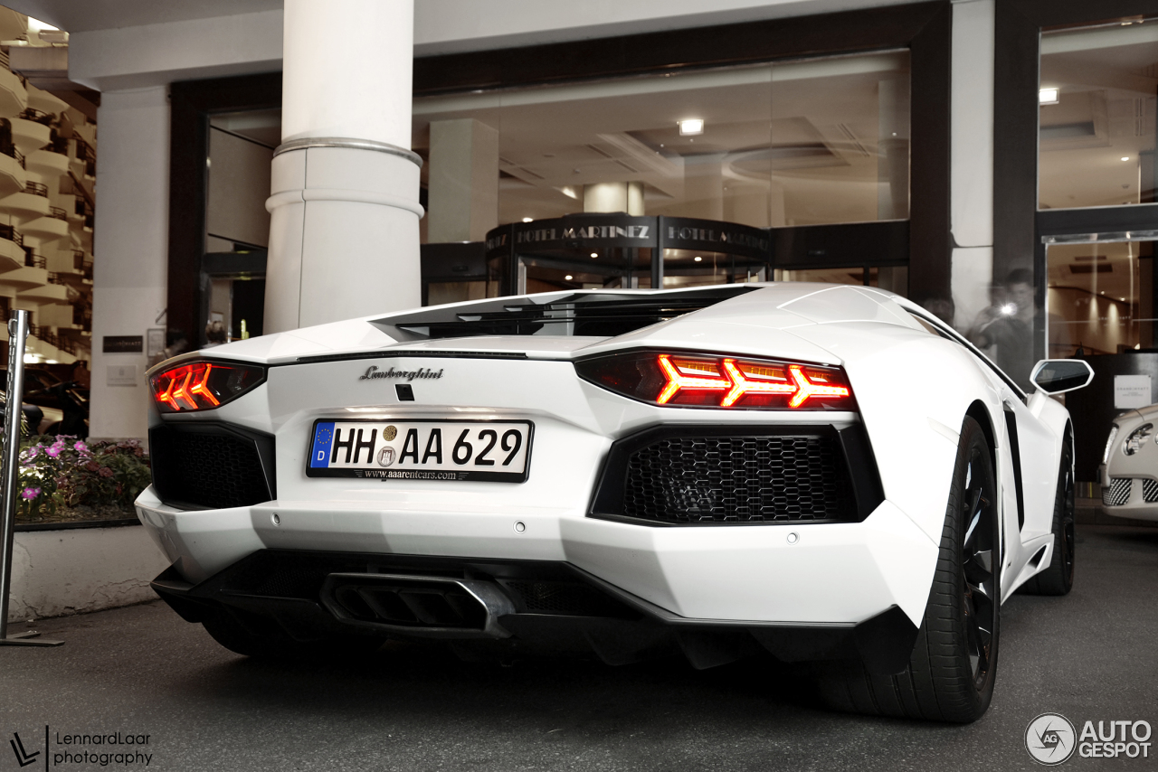 Lamborghini Aventador LP700-4