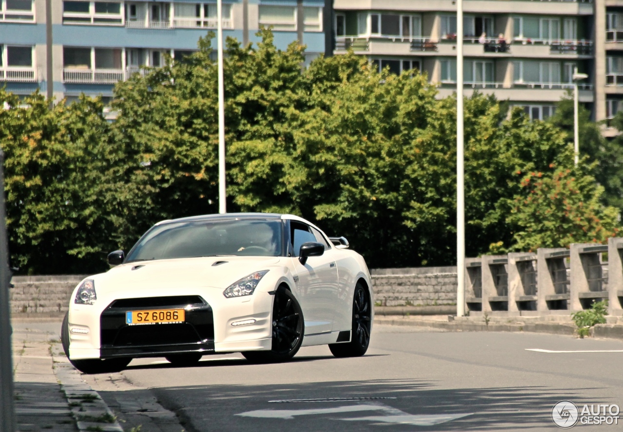 Nissan GT-R 2011