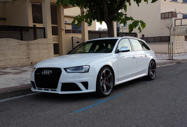 Audi RS4 Avant B8