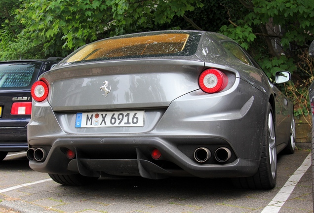 Ferrari FF