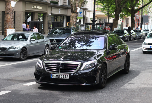 Mercedes-Benz S 63 AMG V222