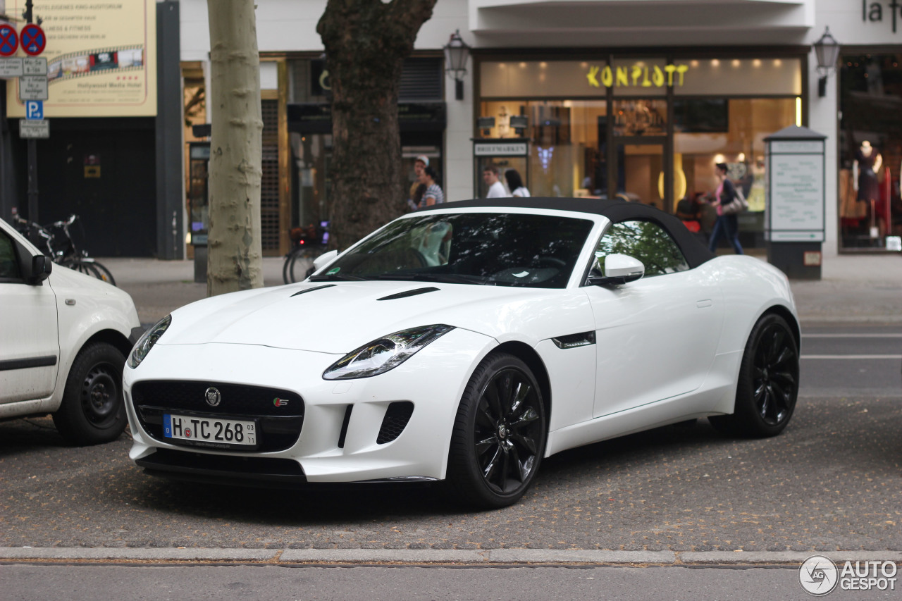 Jaguar F-TYPE S Convertible