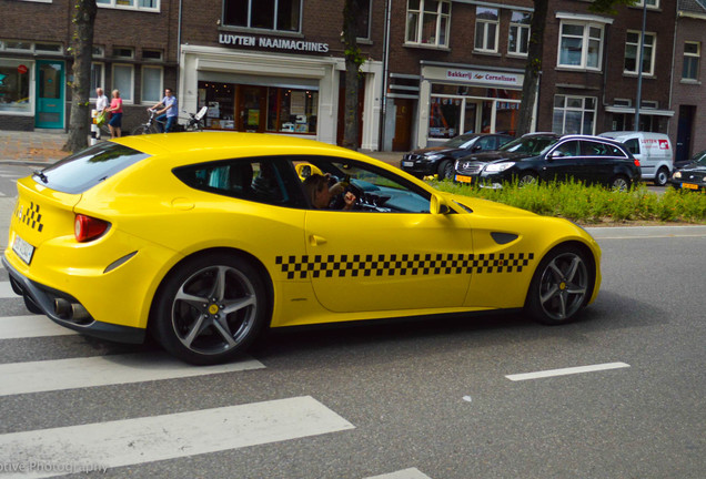 Ferrari FF