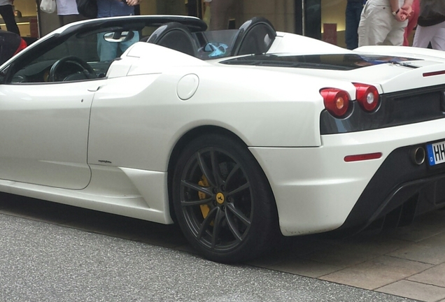 Ferrari Scuderia Spider 16M