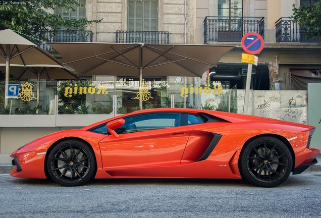 Lamborghini Aventador LP700-4