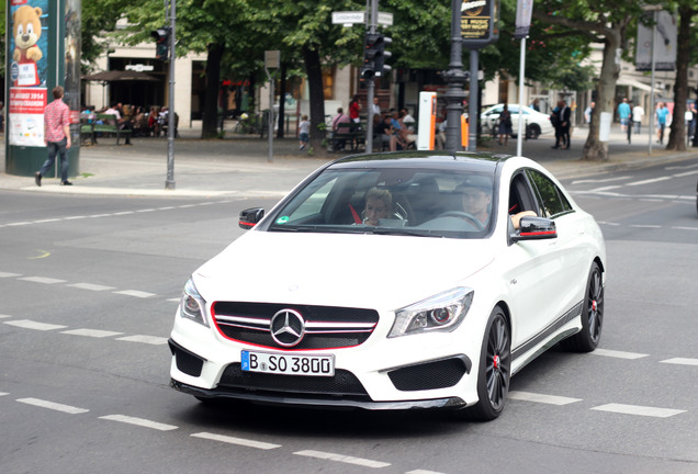 Mercedes-Benz CLA 45 AMG Edition 1 C117