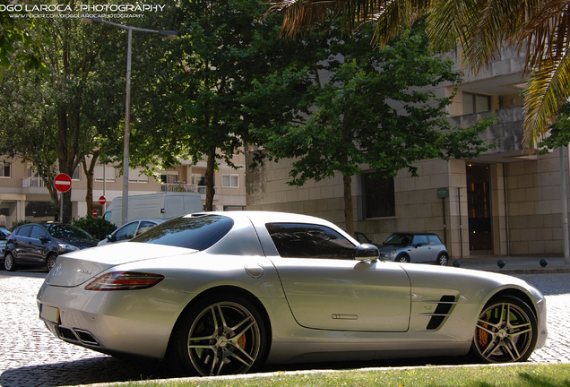 Mercedes-Benz SLS AMG