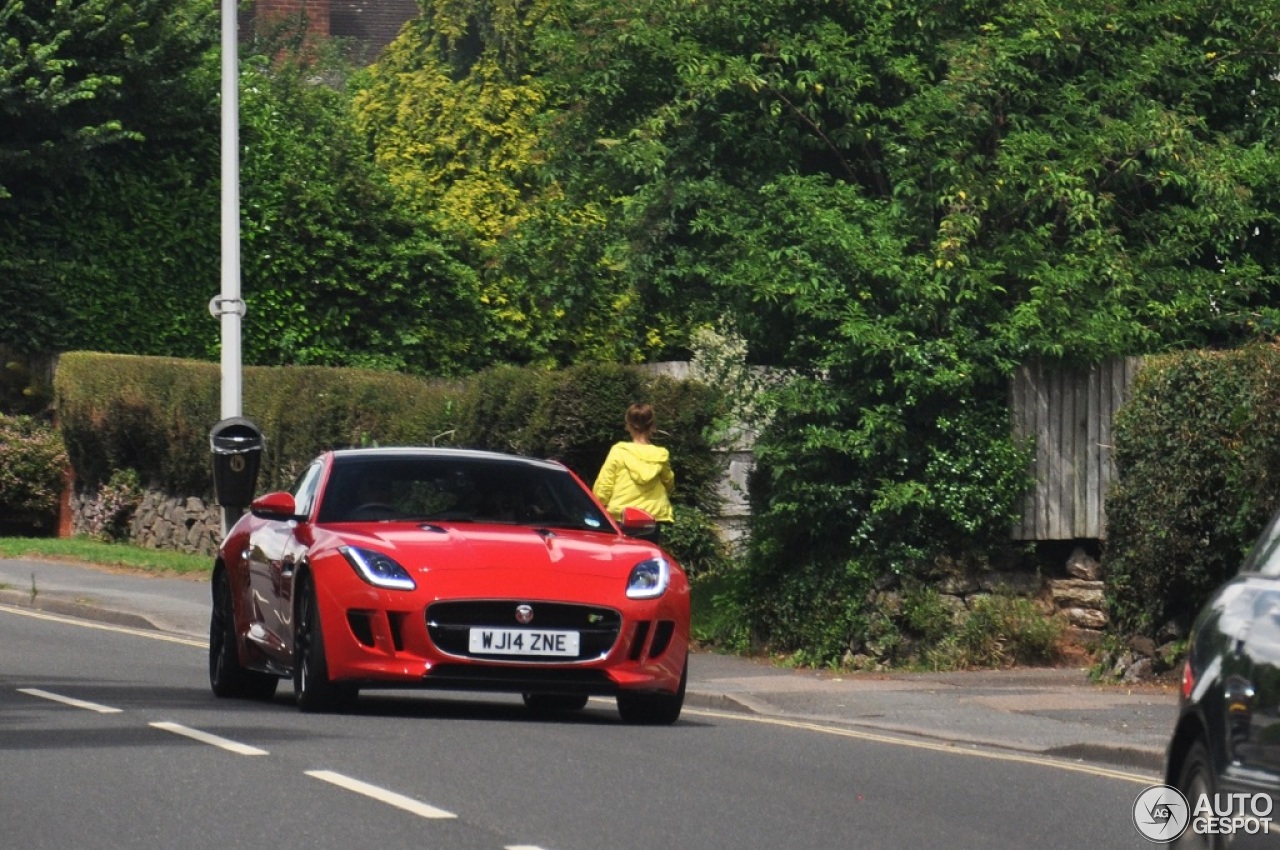 Jaguar F-TYPE R Coupé