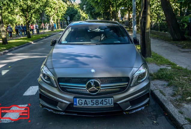 Mercedes-Benz A 45 AMG