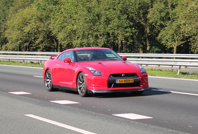 Nissan GT-R