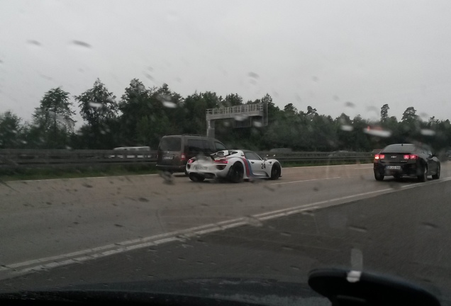 Porsche 918 Spyder Weissach Package