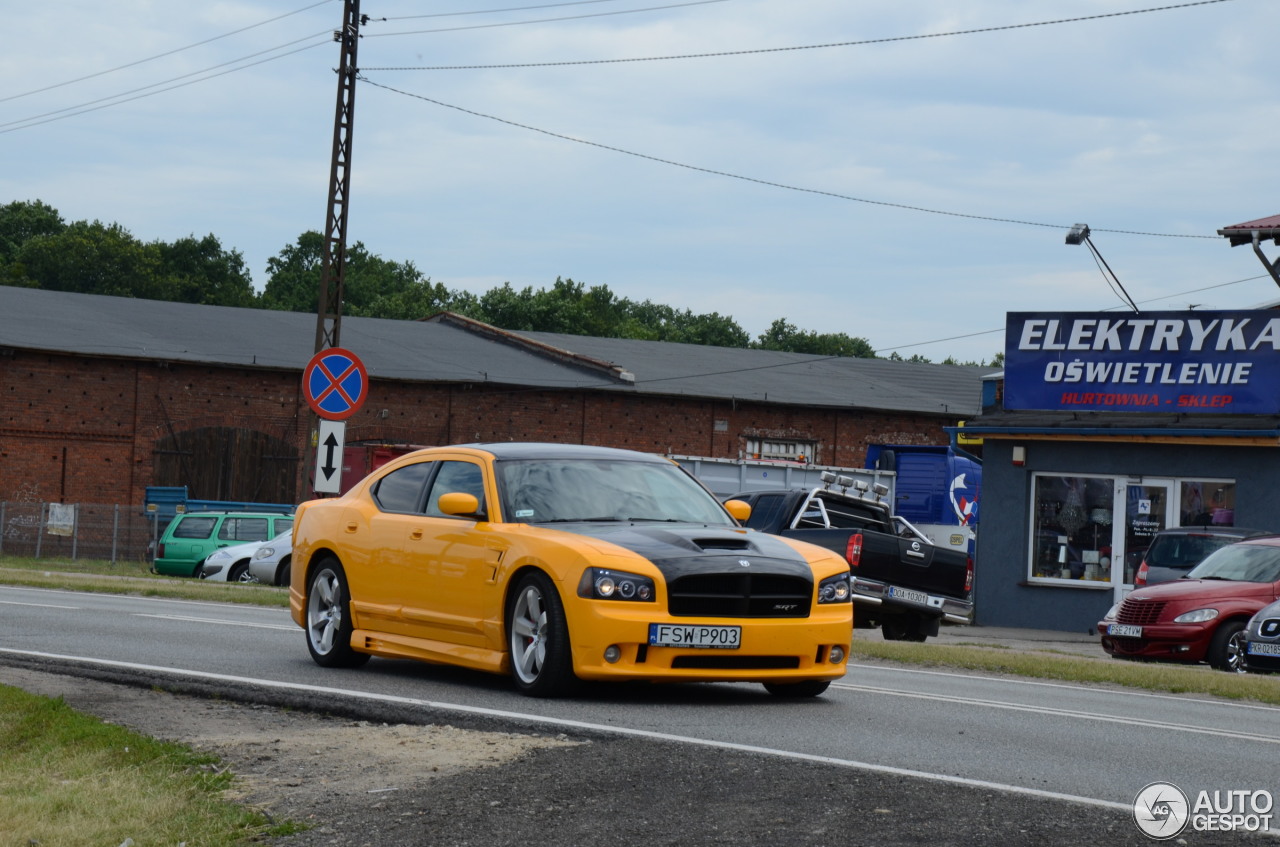 Dodge Charger SRT-8