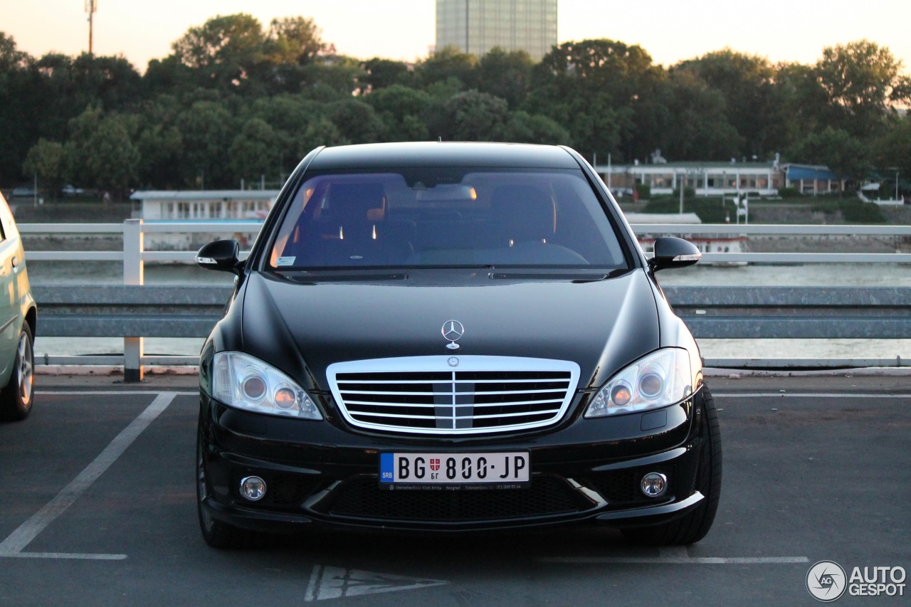 Mercedes-Benz S 63 AMG W221