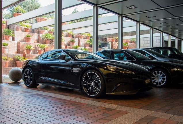 Aston Martin Vanquish 2013