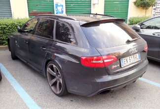 Audi RS4 Avant B8