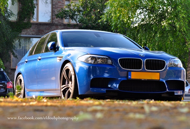 BMW M5 F10 2011