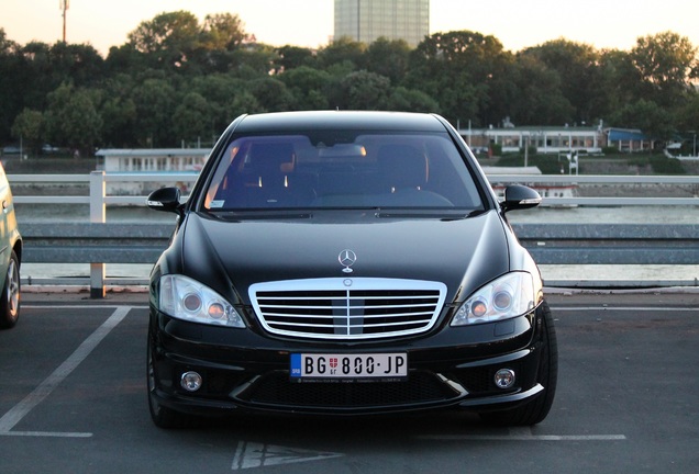 Mercedes-Benz S 63 AMG W221