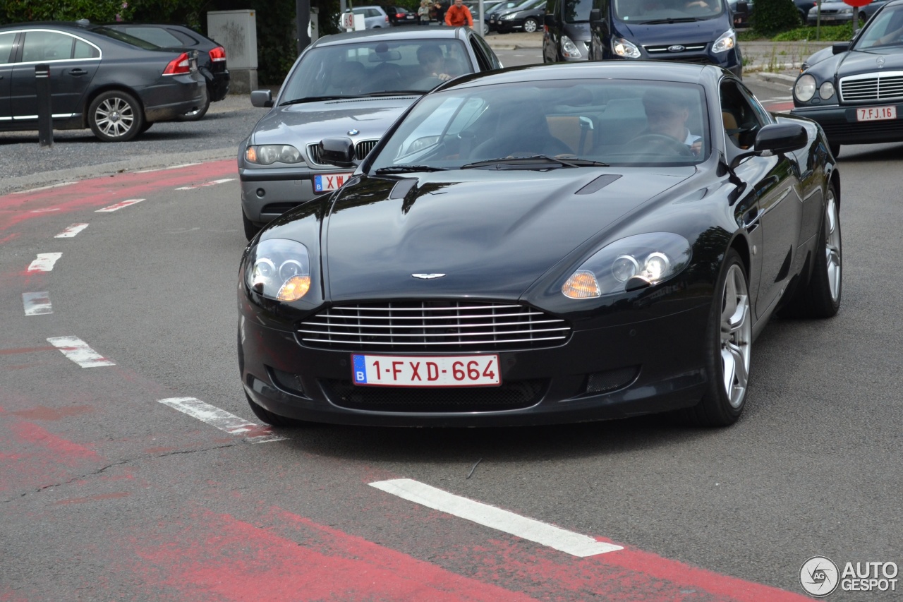 Aston Martin DB9