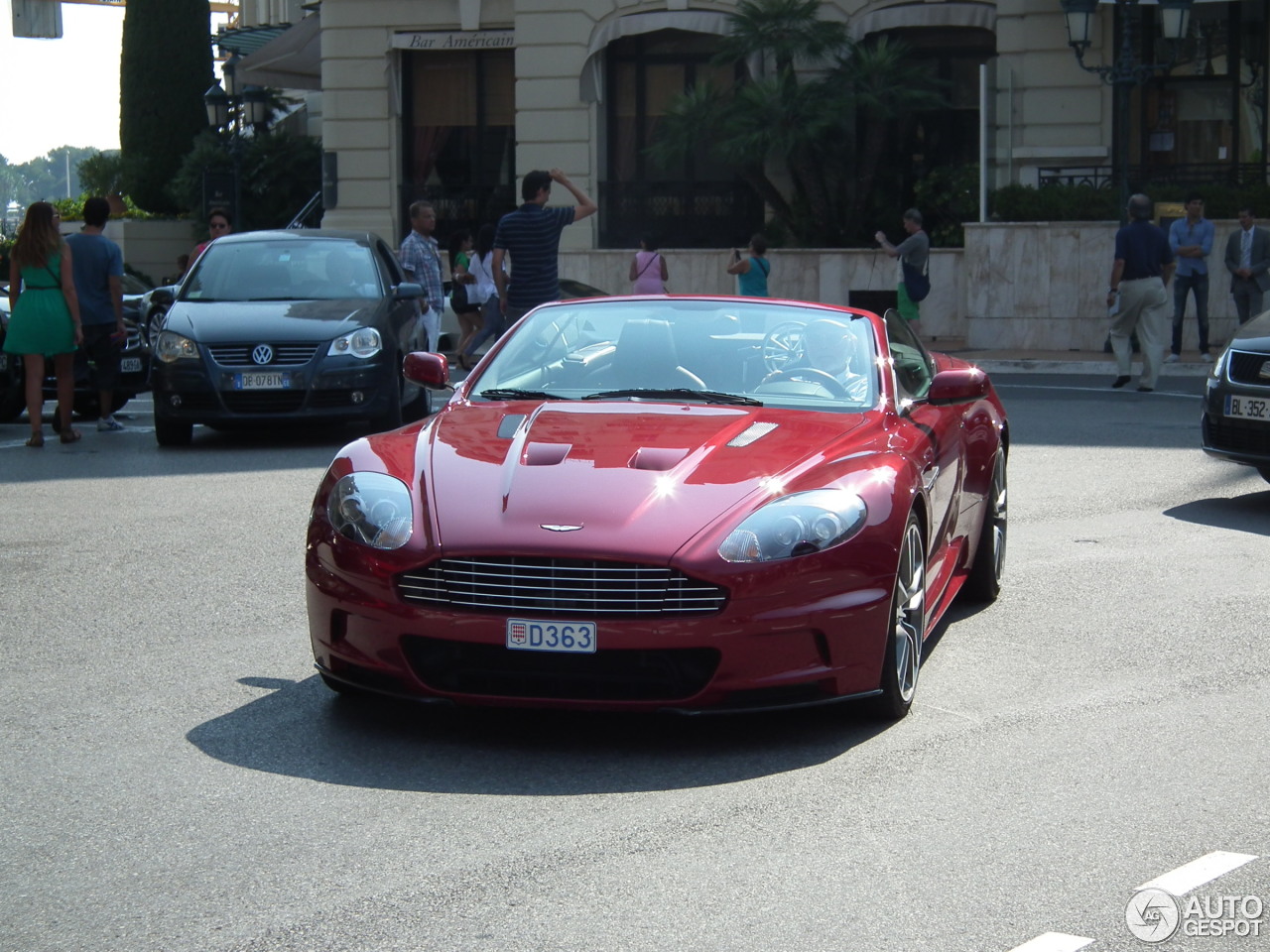 Aston Martin DBS Volante