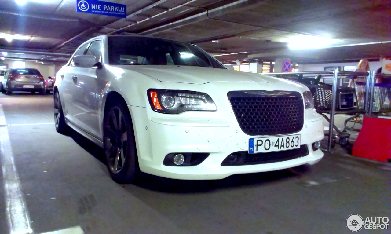 Chrysler 300C SRT8 2013