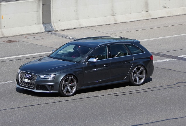 Audi RS4 Avant B8