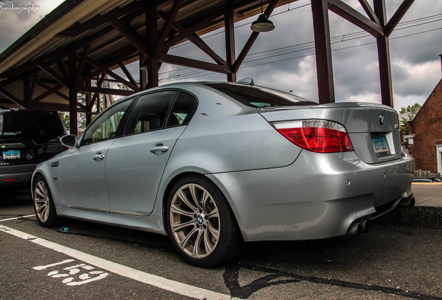 BMW M5 E60 2005