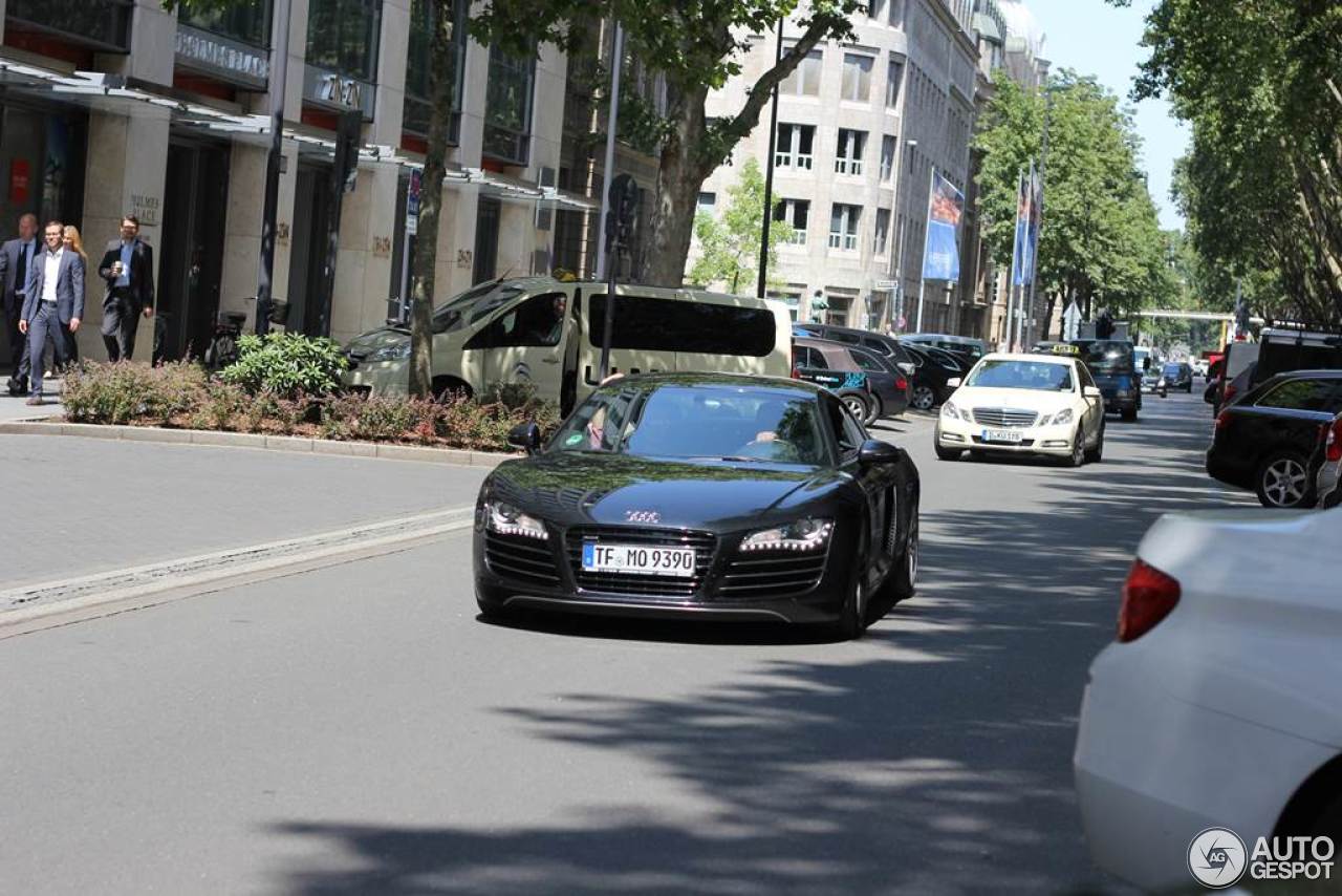 Audi R8