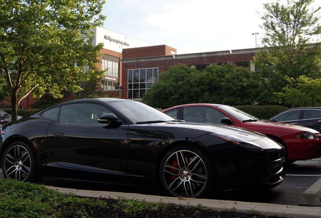 Jaguar F-TYPE R Coupé