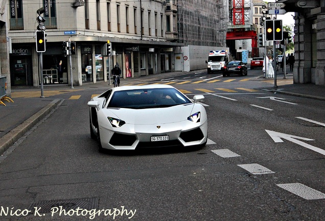 Lamborghini Aventador LP700-4