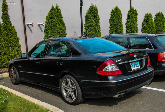 Mercedes-Benz E 63 AMG