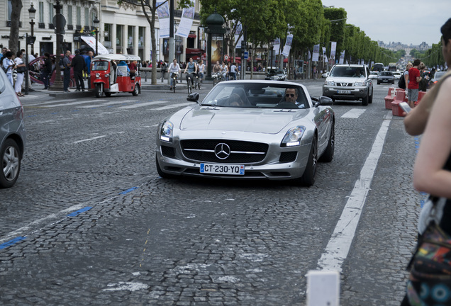 Mercedes-Benz SLS AMG GT Roadster