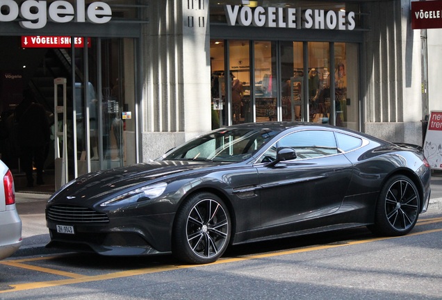 Aston Martin Vanquish 2013