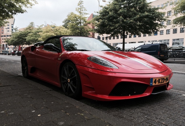 Ferrari Scuderia Spider 16M