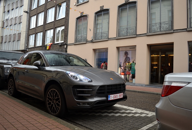 Porsche 95B Macan Turbo