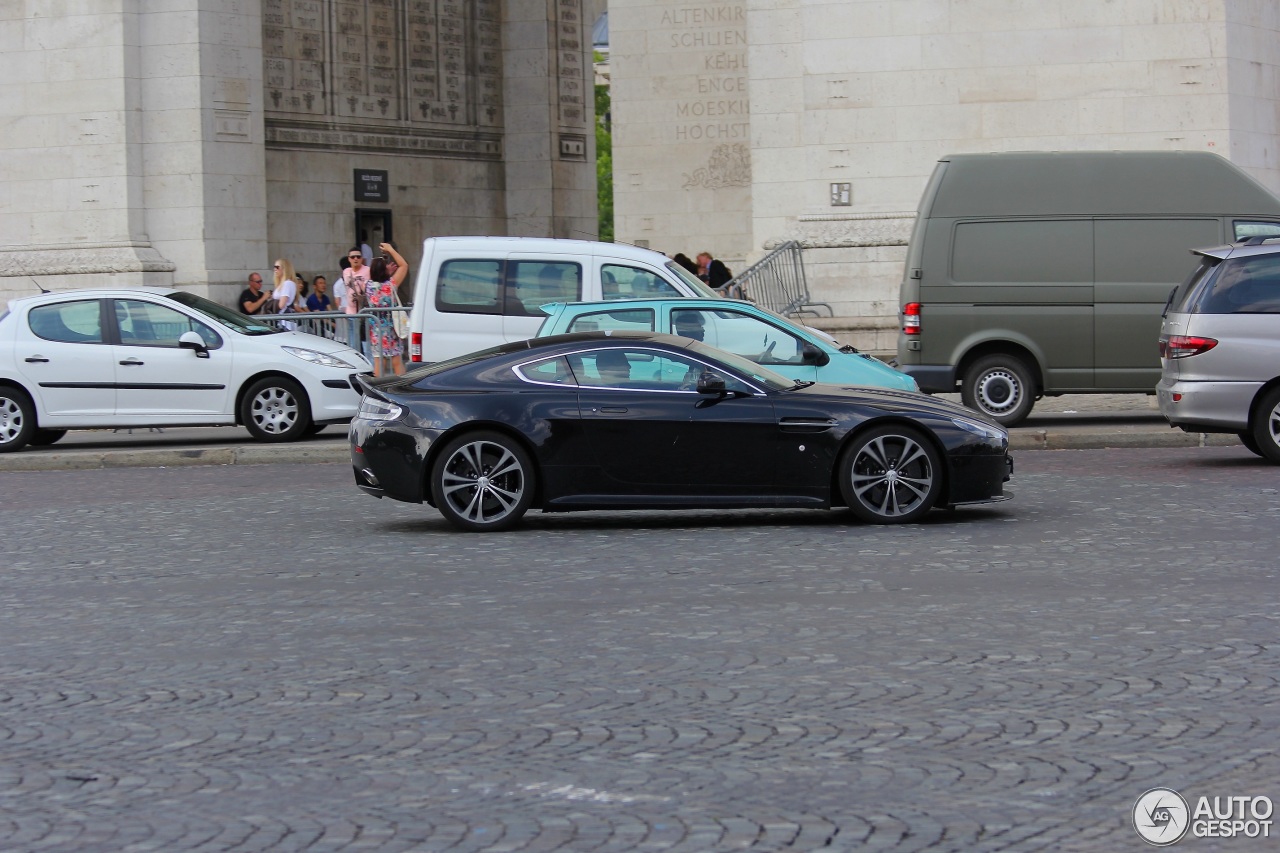 Aston Martin V8 Vantage 2012