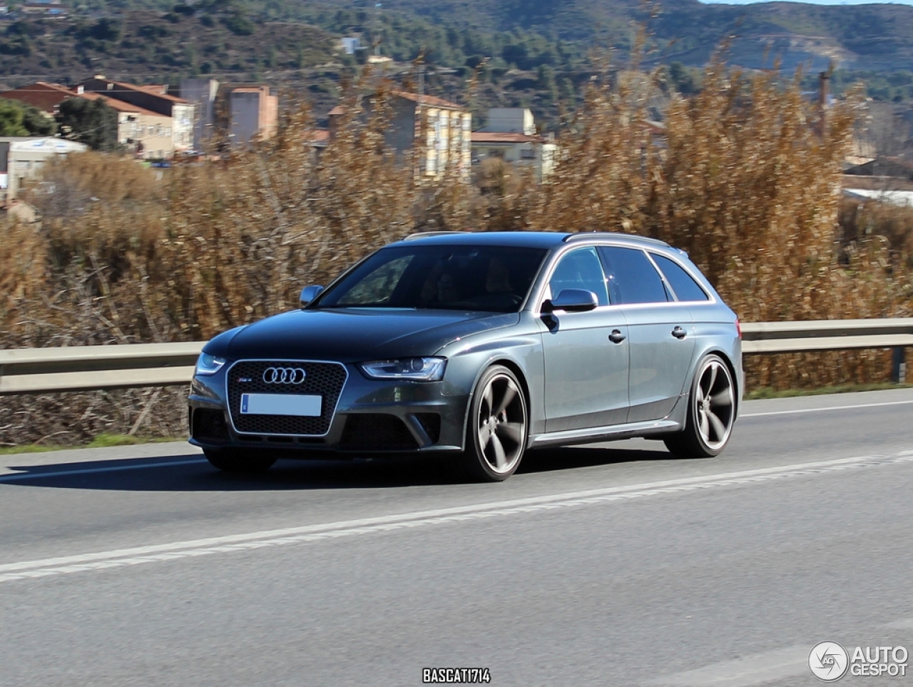 Audi RS4 Avant B8